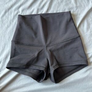 Lululemon Speed Short 2” in sz 2 Black